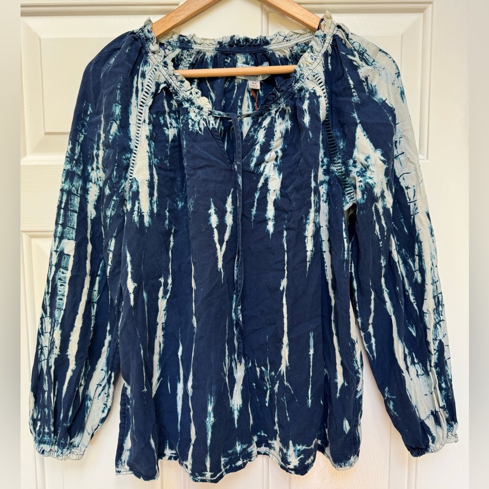 Knox Rose Navy and White Tie-Dye Blouse XS